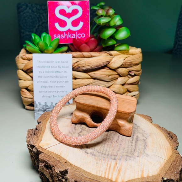 Sashka Peachy Glass beaded bracelet, hand crafted. - Picture 3 of 6